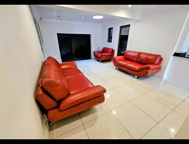 3 BEDROOM HOUSE FOR SALE IN HEUWELOORD